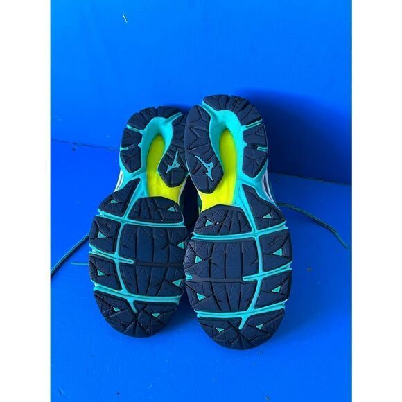 Mizuno Wave Lightning Z Black Silver Yellow Indoor Womens Volleyball Shoes - Picture 7 of 7